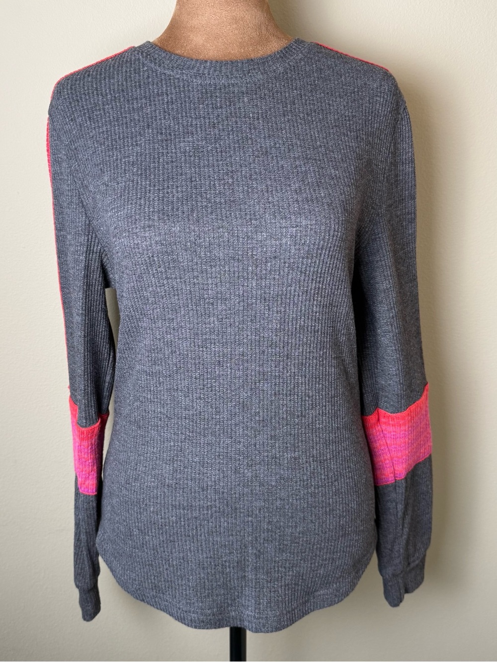 Natural Life London Trim Top Medium Charcoal Gray Waffle Knit Thermal Shirt